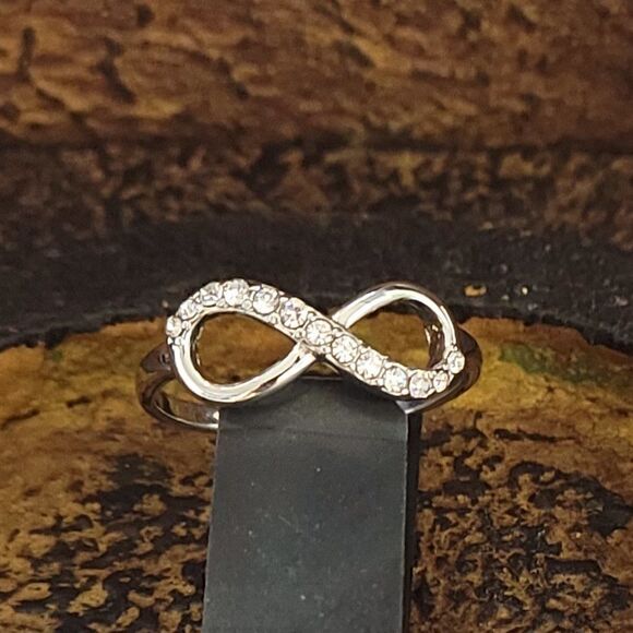 Women's Dainty Infinity Wedding Ring - Paved Gem Infinity Engagement Ring - Picture 6 of 7